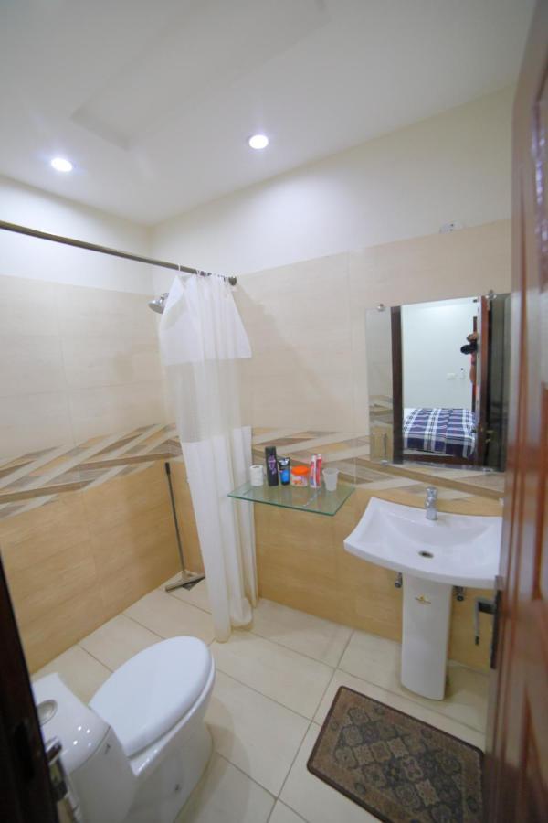 Grey Orchard Homestay - A Family Place ลาฮอร์ ภายนอก รูปภาพ