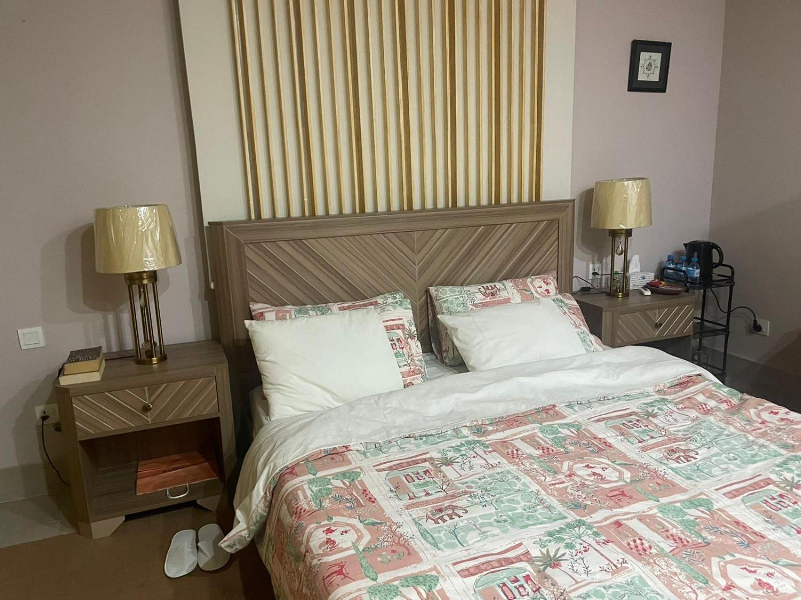 Grey Orchard Homestay - A Family Place ลาฮอร์ ภายนอก รูปภาพ