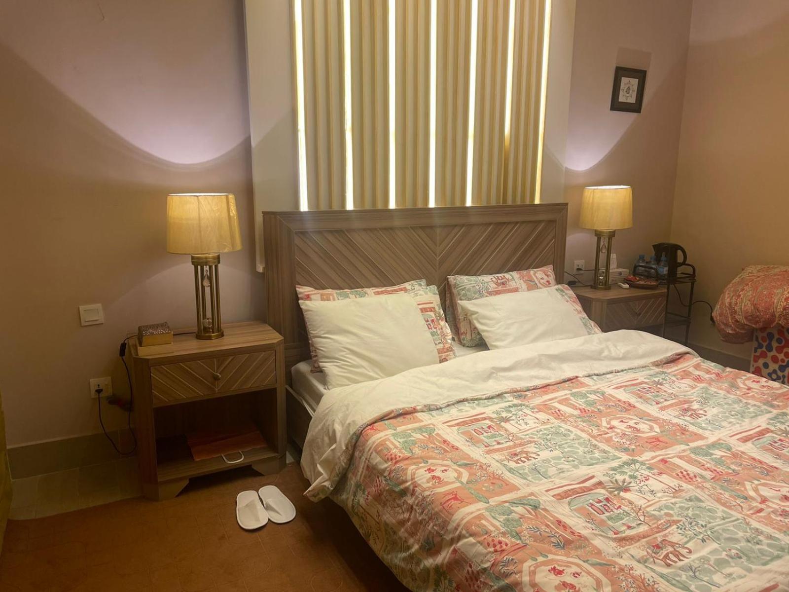 Grey Orchard Homestay - A Family Place ลาฮอร์ ภายนอก รูปภาพ