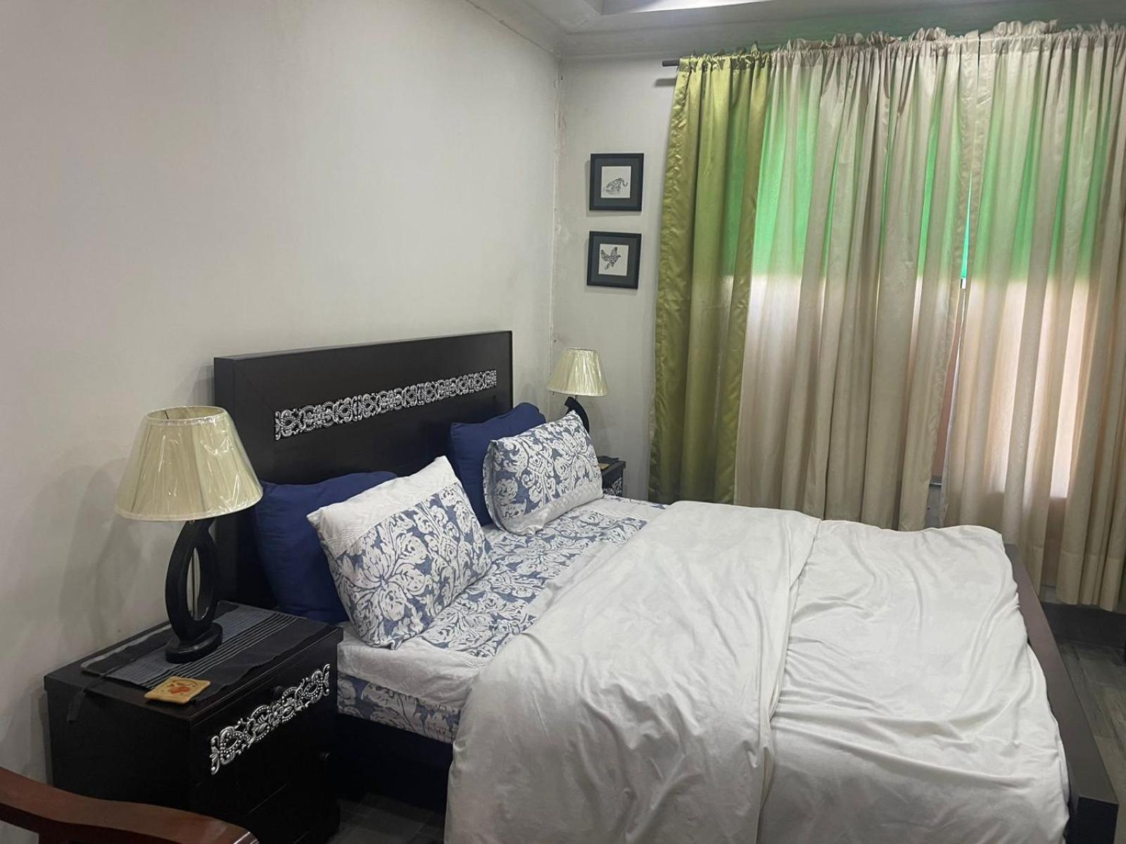 Grey Orchard Homestay - A Family Place ลาฮอร์ ภายนอก รูปภาพ