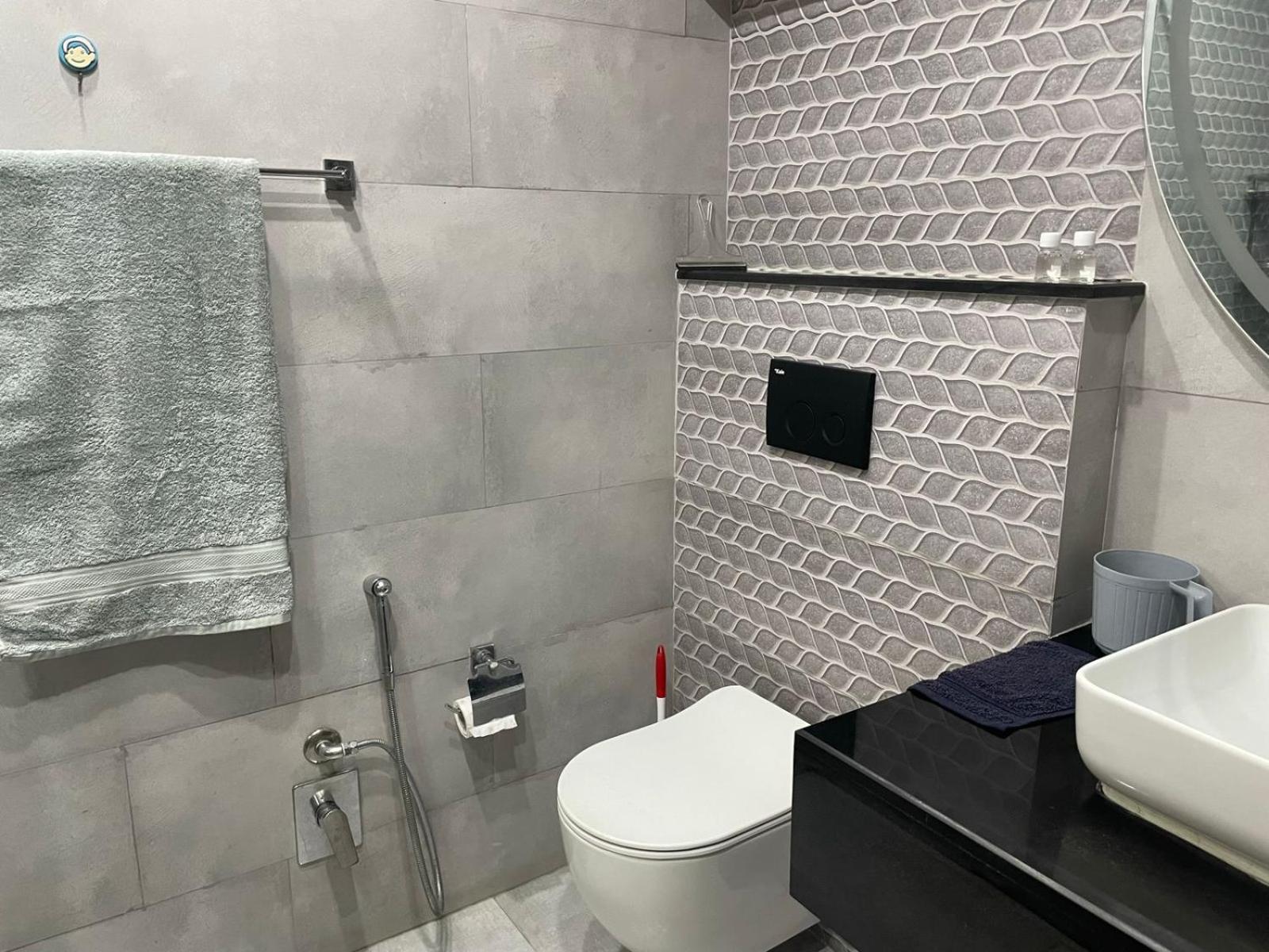 Grey Orchard Homestay - A Family Place ลาฮอร์ ภายนอก รูปภาพ