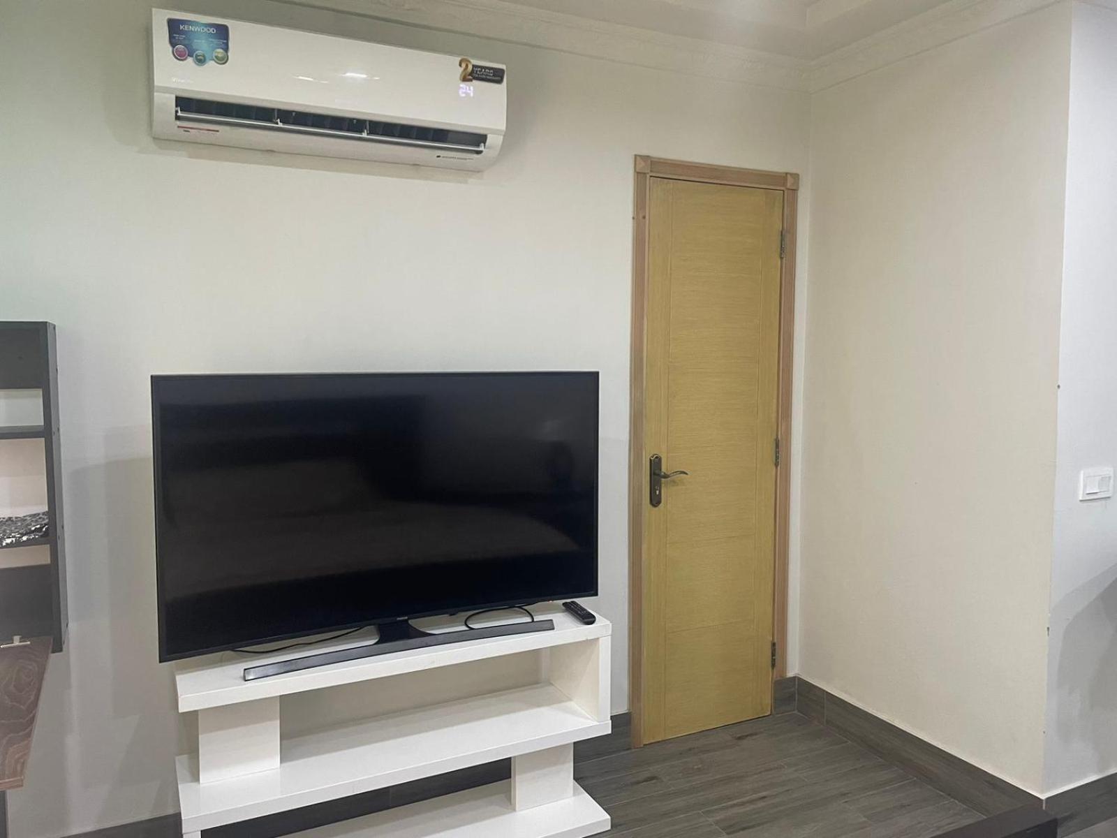 Grey Orchard Homestay - A Family Place ลาฮอร์ ภายนอก รูปภาพ